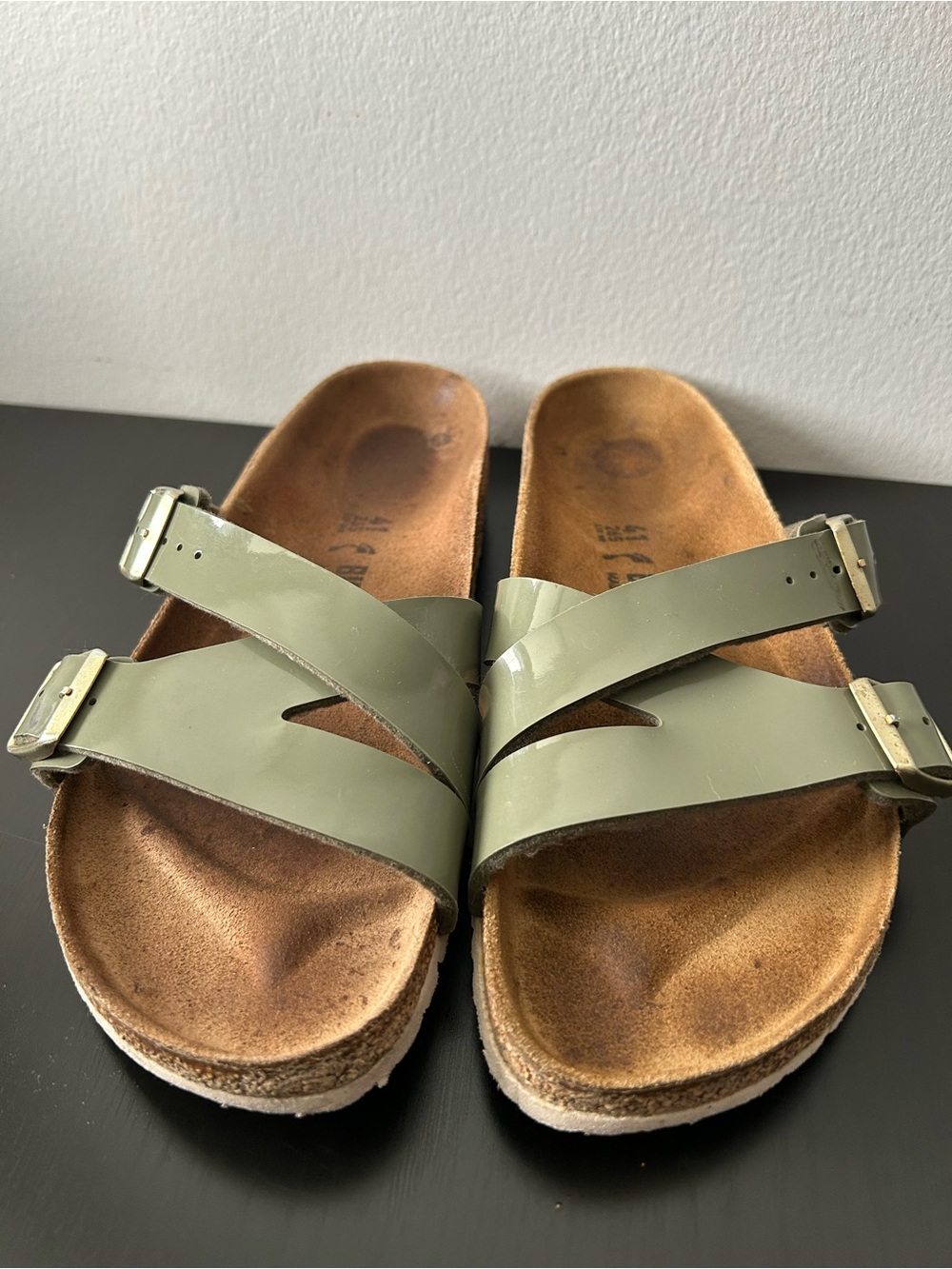 Birkenstock Yao Khaki Patent NARROW Fit